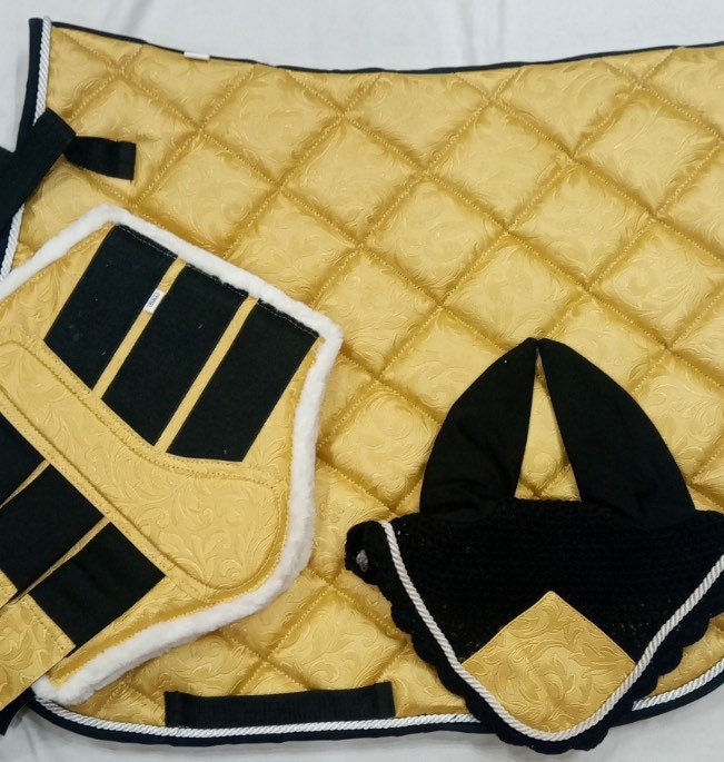 Handmade Saddle Pad Sets; All purpose Spring Special Equestrian Saddle Pads for Horse with Matchy Ear Bonnet & Brushing boots